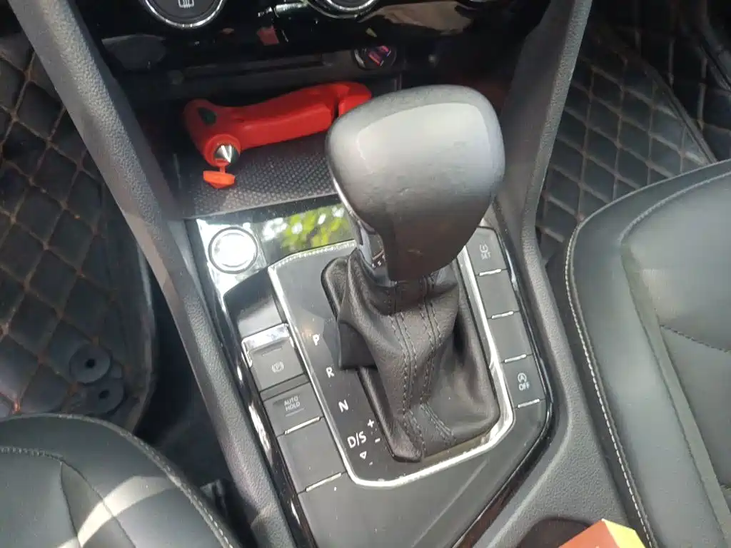 Volkswagen Tiguan L — миниатюра 10
