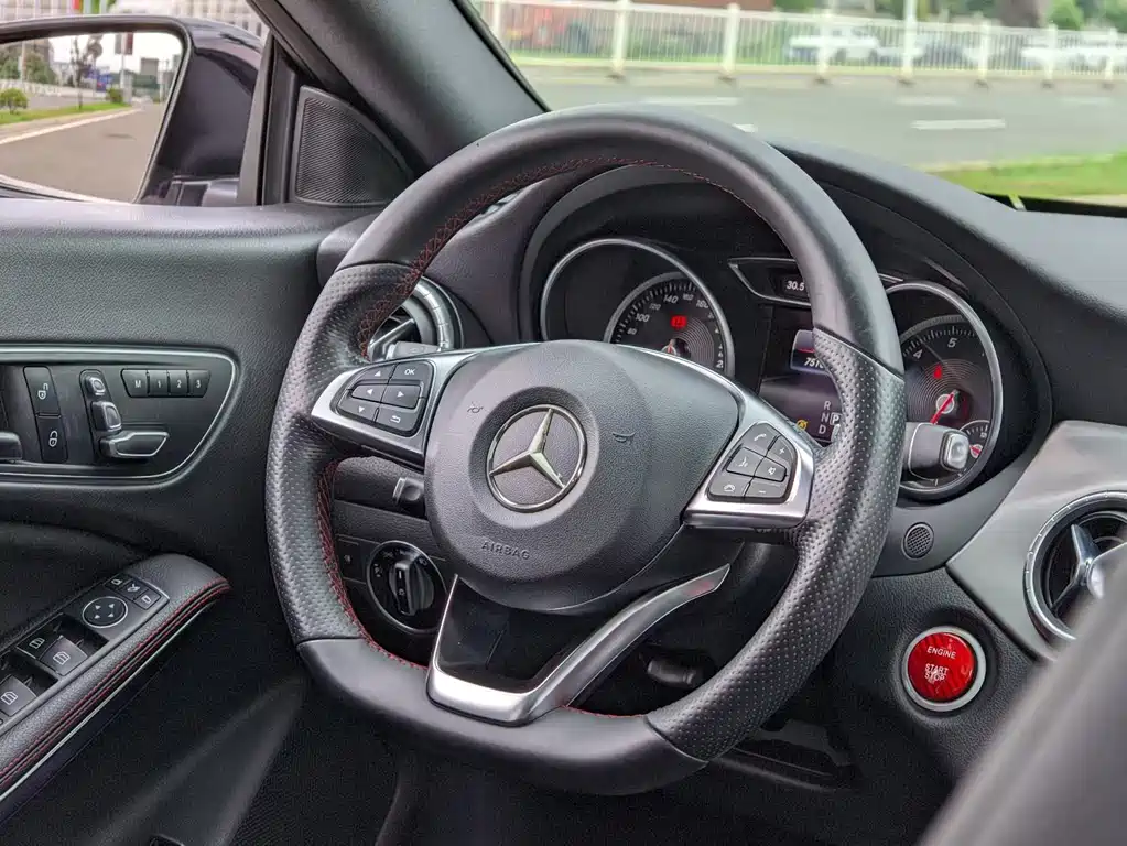Mercedes-Benz CLA (Import) — миниатюра 6