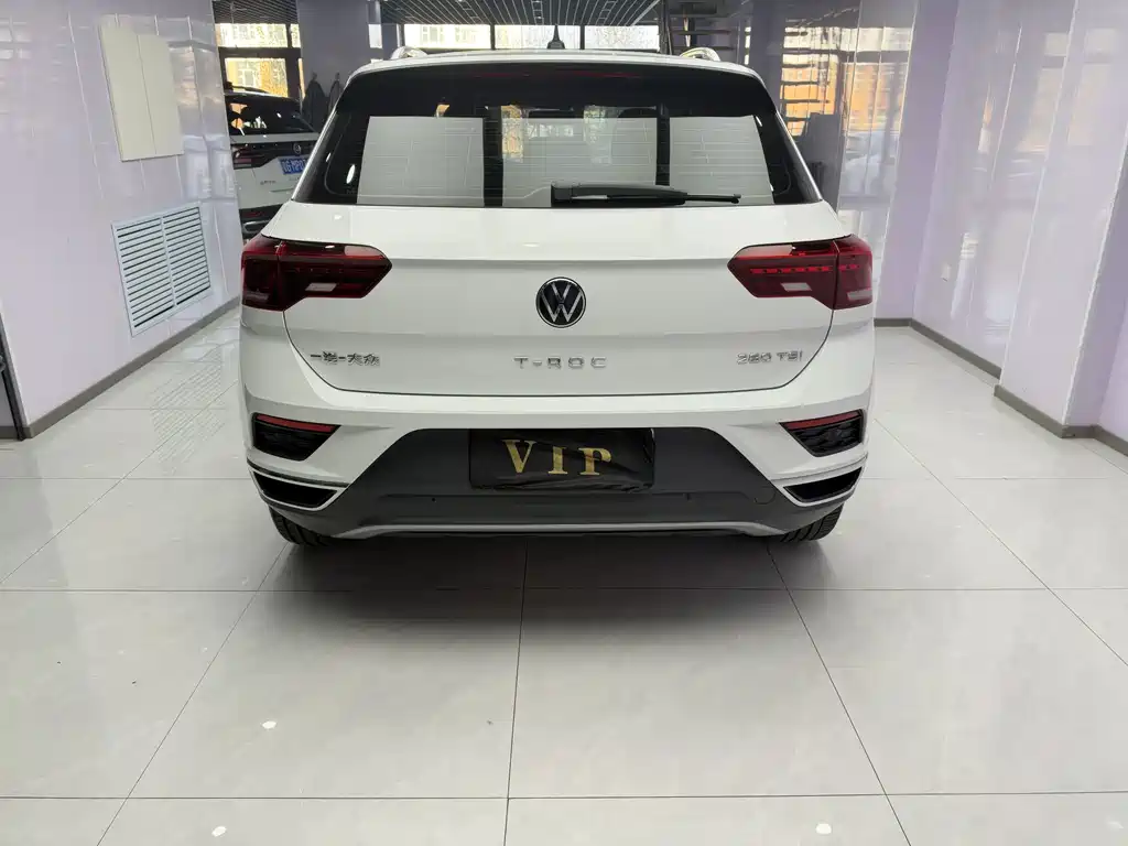 Volkswagen T-Roc — миниатюра 3