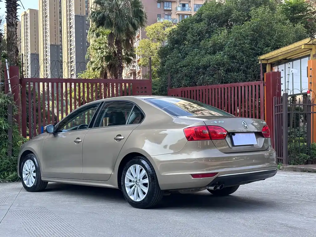 Volkswagen Sagitar — миниатюра 15