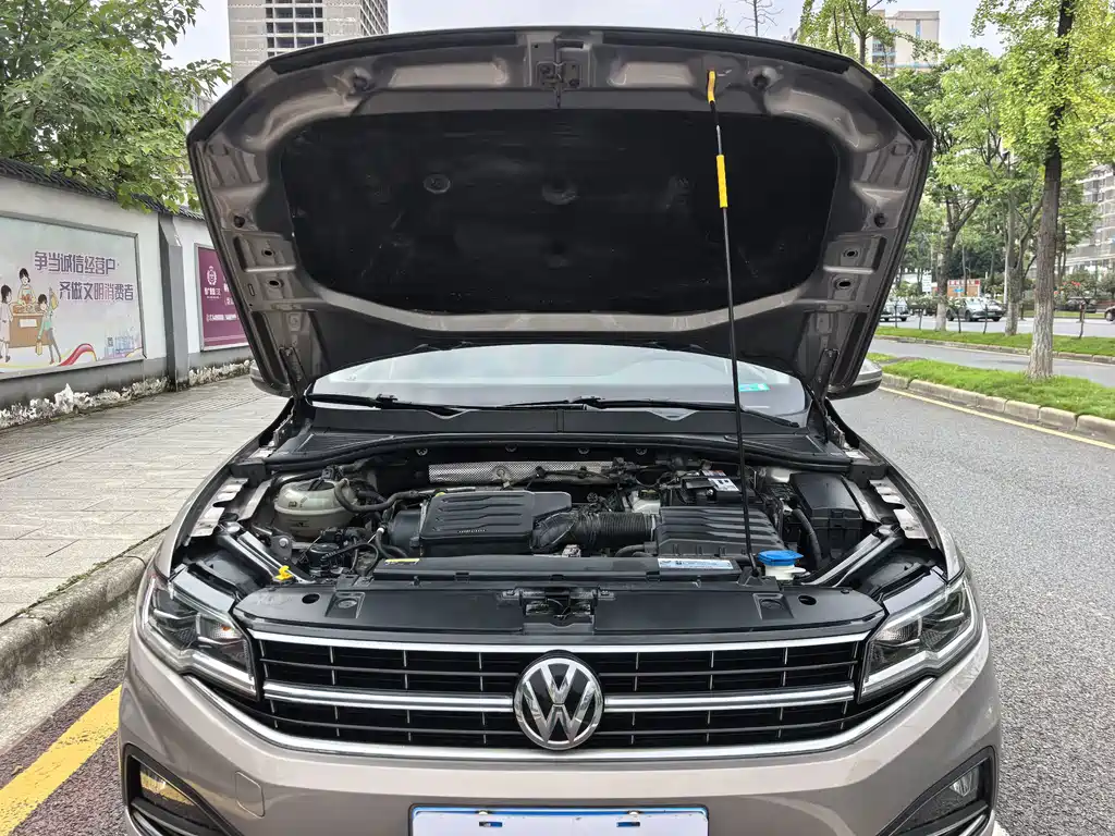 Volkswagen Bora — миниатюра 3