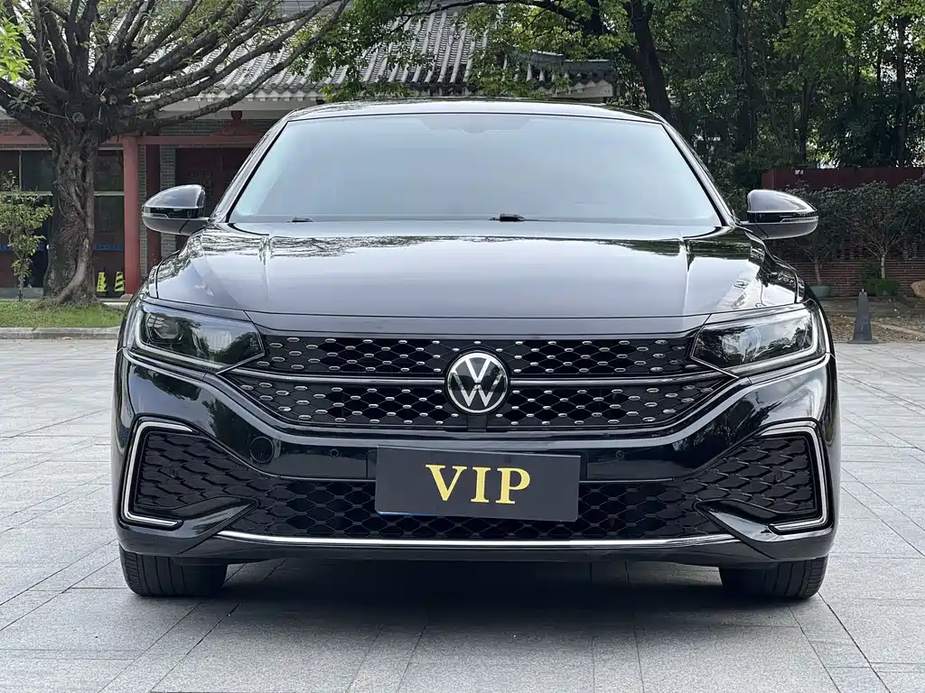 Volkswagen Passat 2022 330TSI Elite