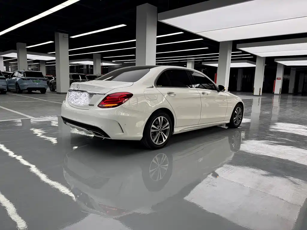 Mercedes-Benz C-Class — миниатюра 14