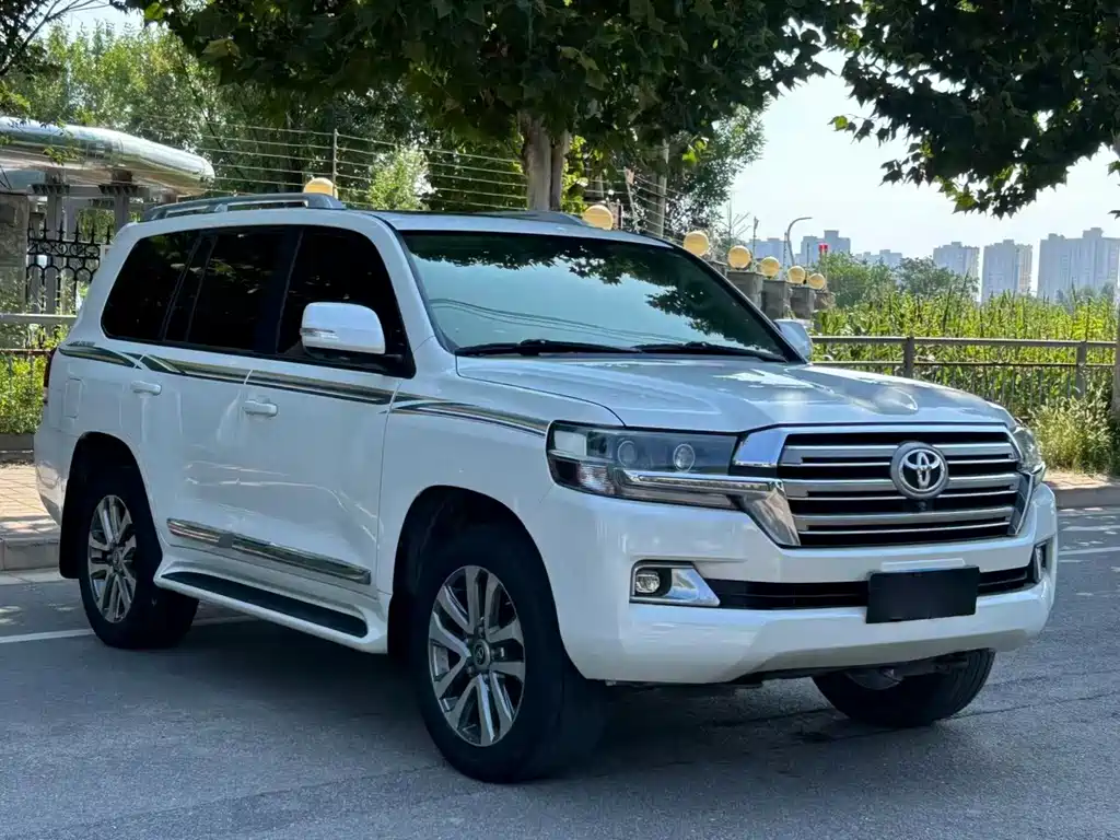 Toyota Land Cruiser — миниатюра 3