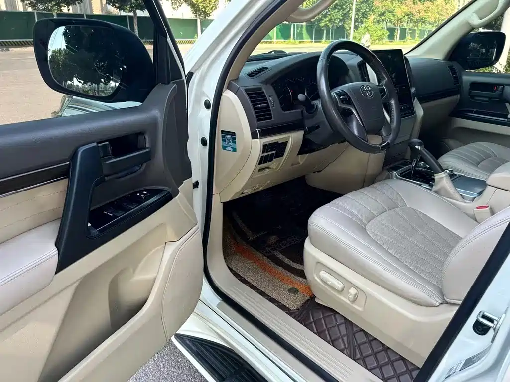 Toyota Land Cruiser — миниатюра 4