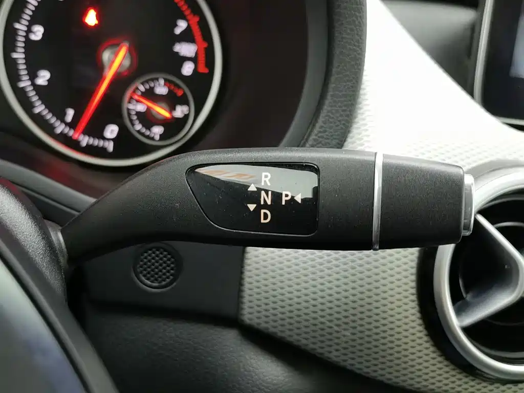 Mercedes-Benz B-Class — миниатюра 13