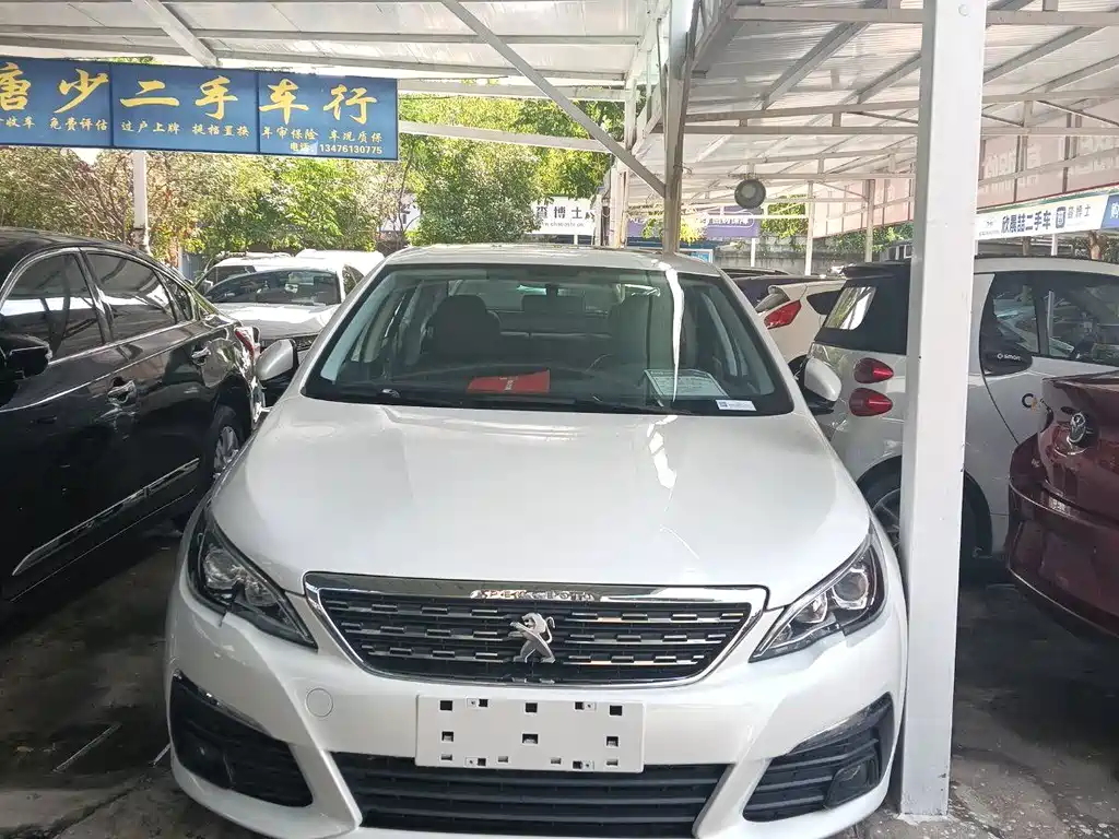 Peugeot 308 — миниатюра 2