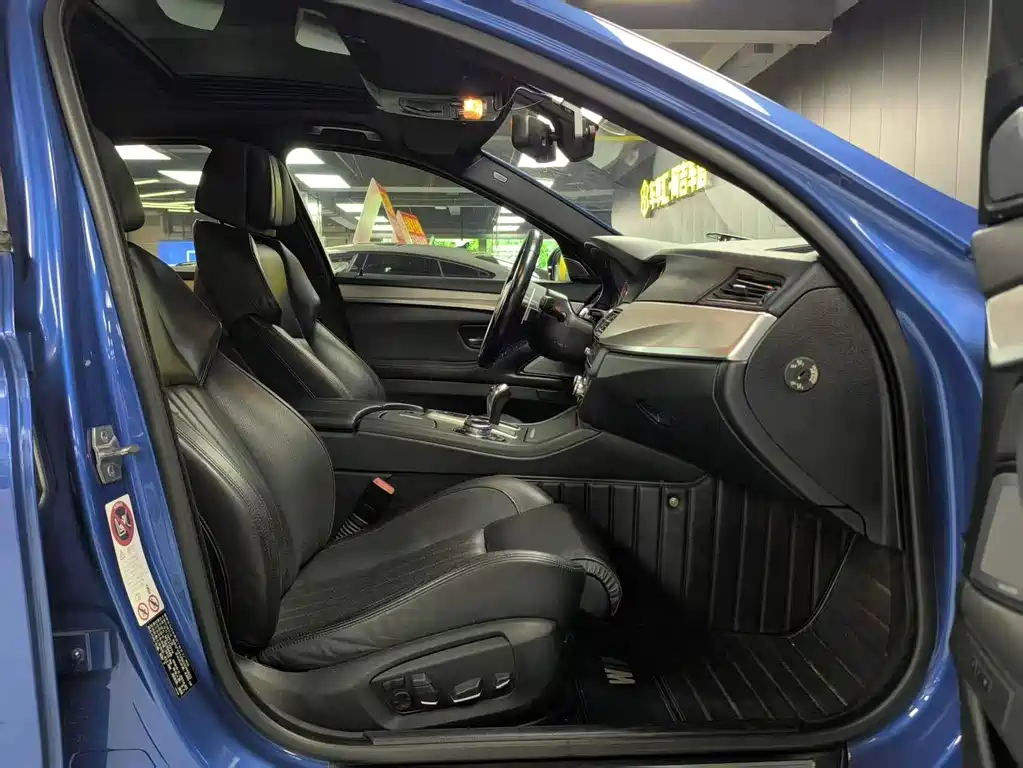 BMW M5 — миниатюра 13