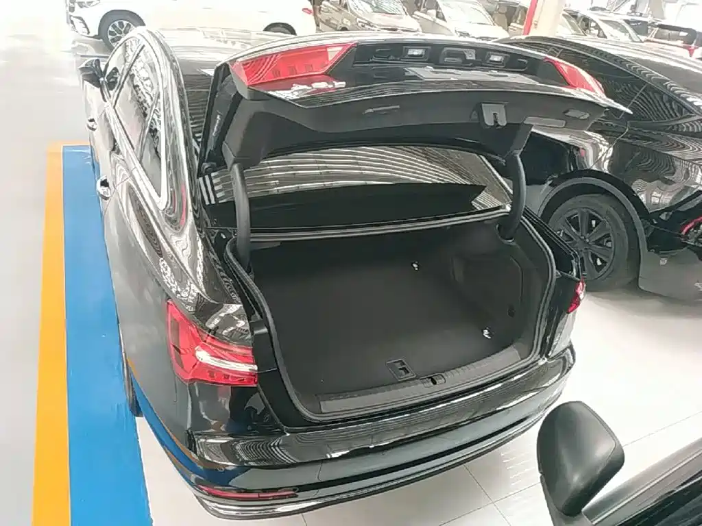 Audi A6L — миниатюра 19