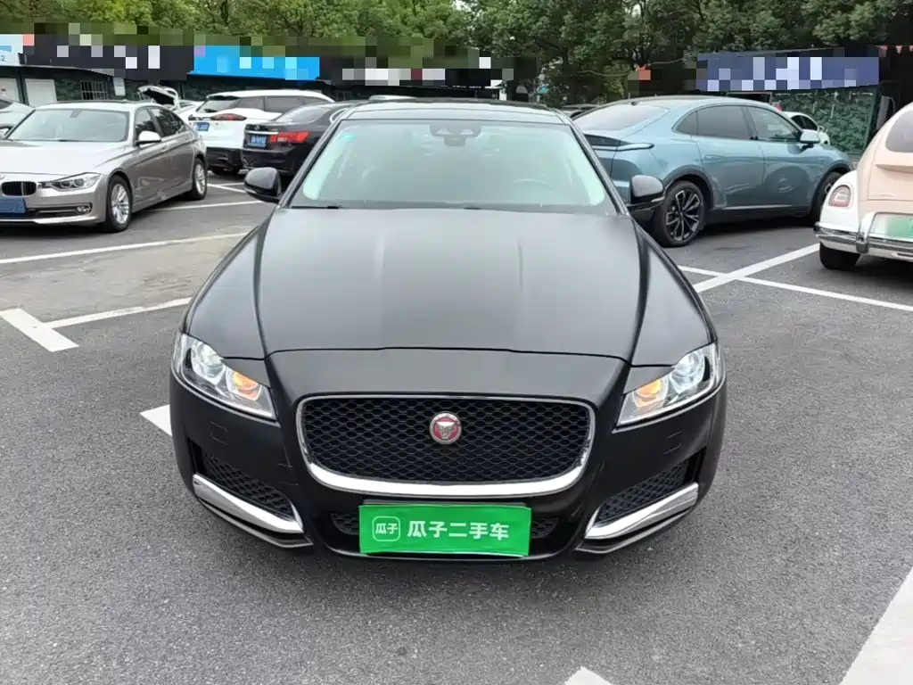 Jaguar XFL — миниатюра 3