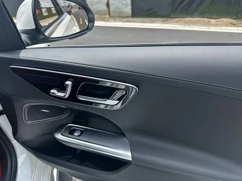 Mercedes-Benz C-Class New Energy — миниатюра 13