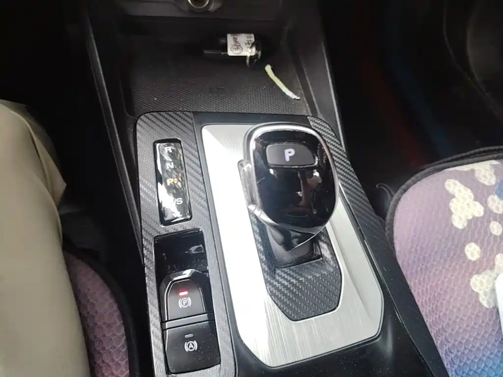 MG MG5 — миниатюра 14