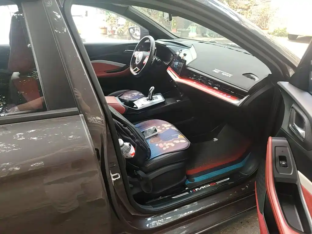 MG MG5 — миниатюра 25