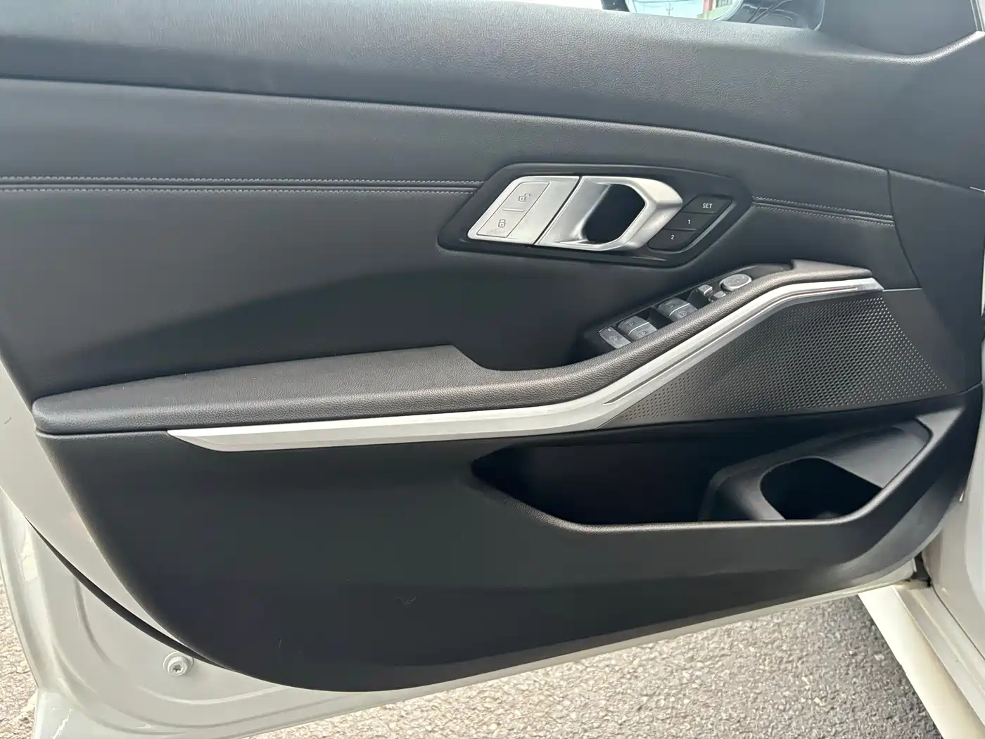 BMW 3 series id 4669464 из Китая 10