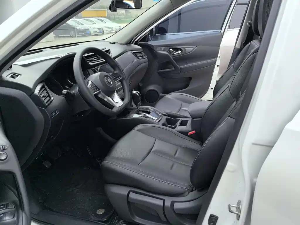 Nissan X-Trail — миниатюра 7