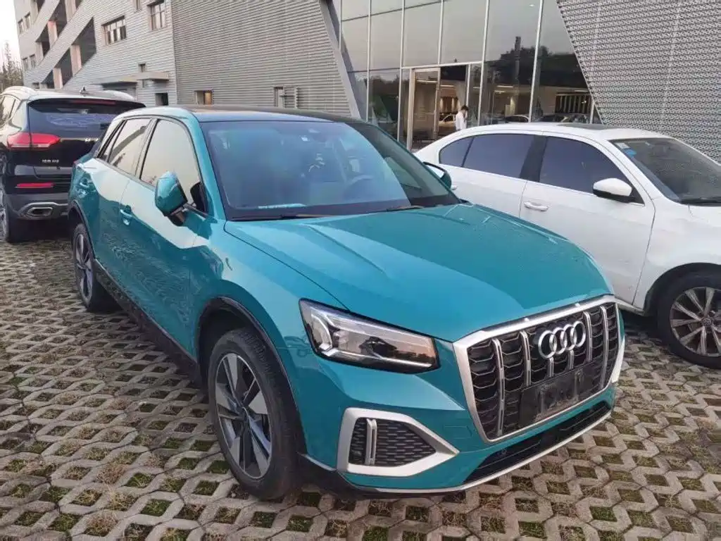 Audi Q2L — миниатюра 3