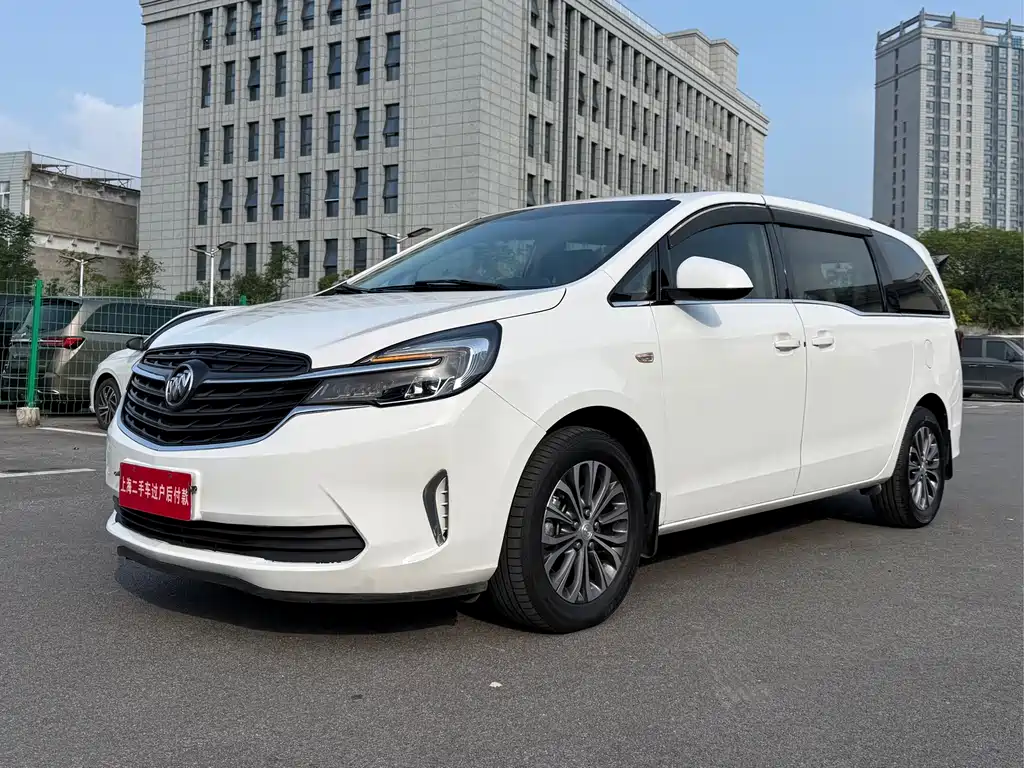 Buick GL8 — миниатюра 2