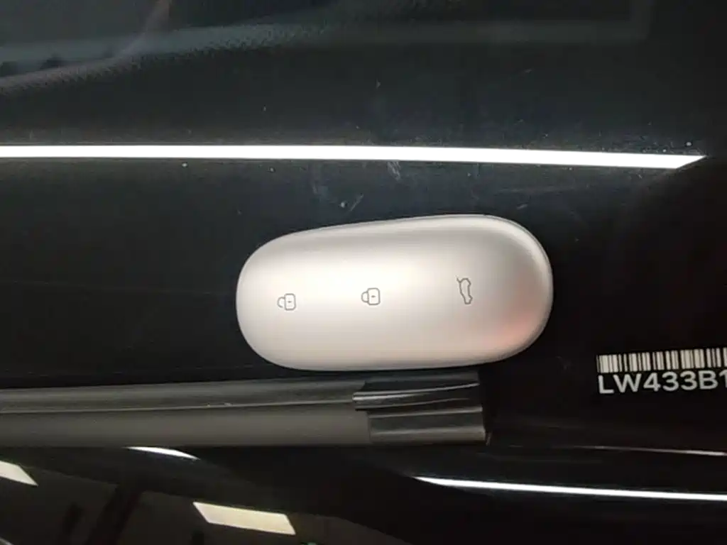 Li Auto Li L7 — миниатюра 9
