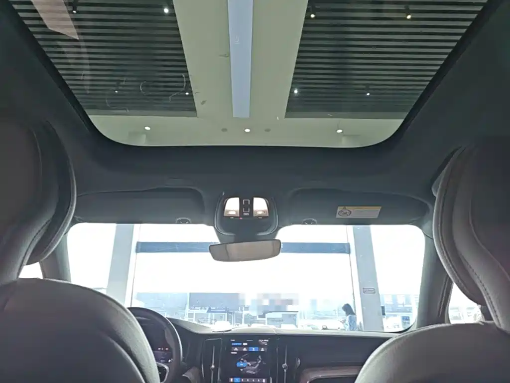 Volvo XC60 — миниатюра 18