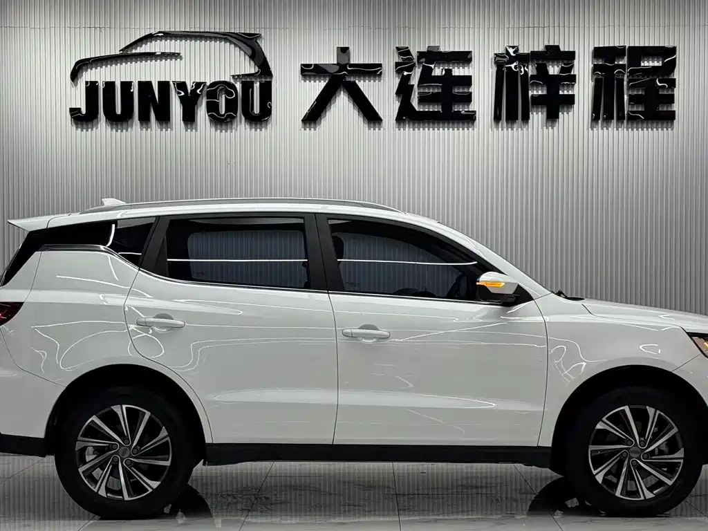 Geely Vision X6 — миниатюра 8