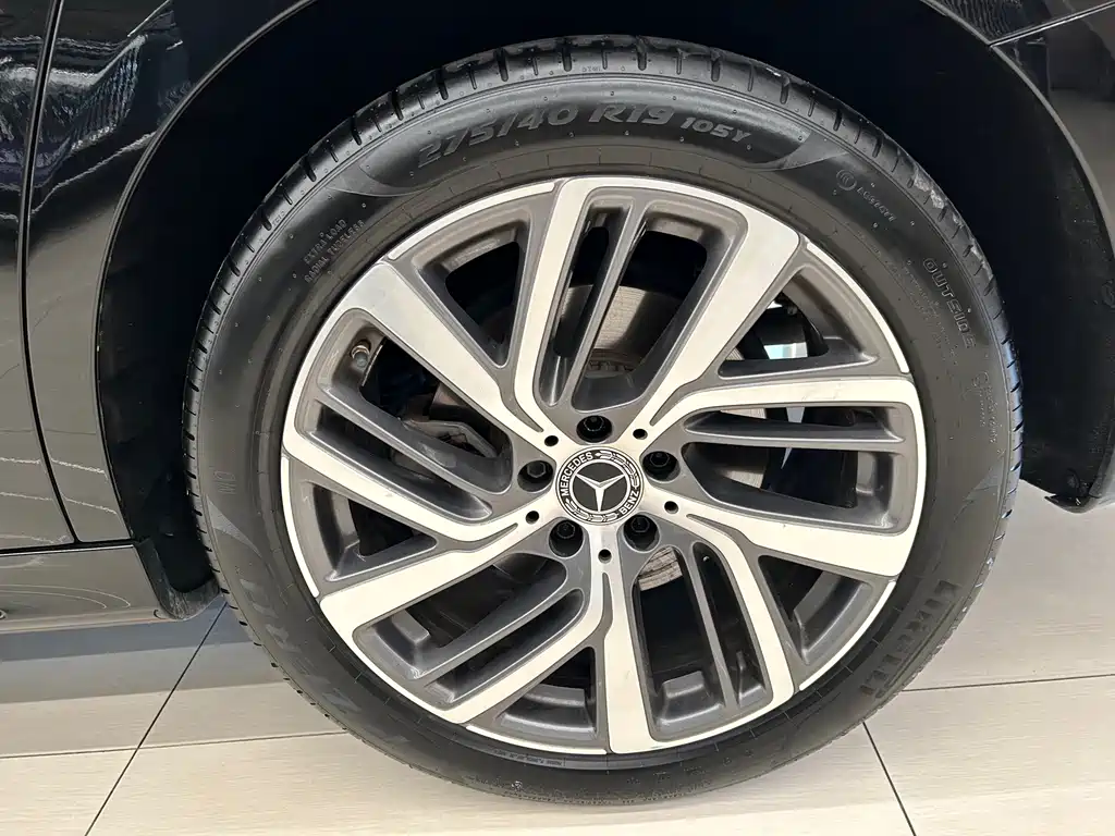 Mercedes-Benz E-Class — миниатюра 19