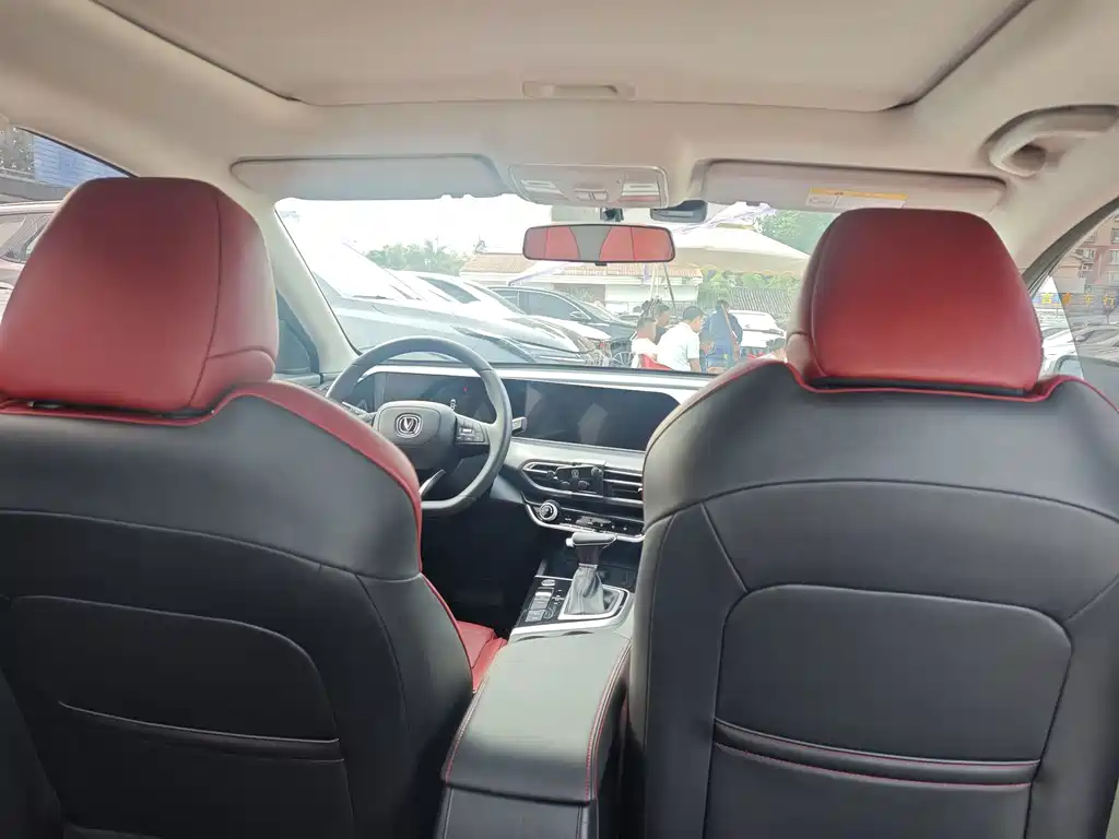 Changan Eado — миниатюра 7