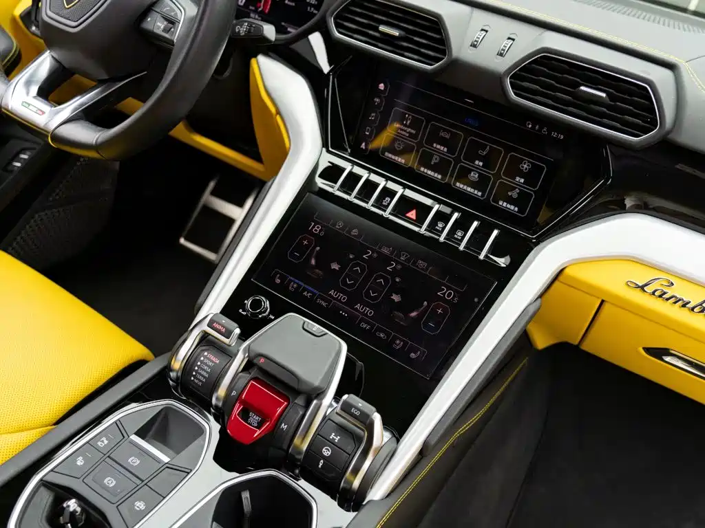 Lamborghini Urus — миниатюра 19