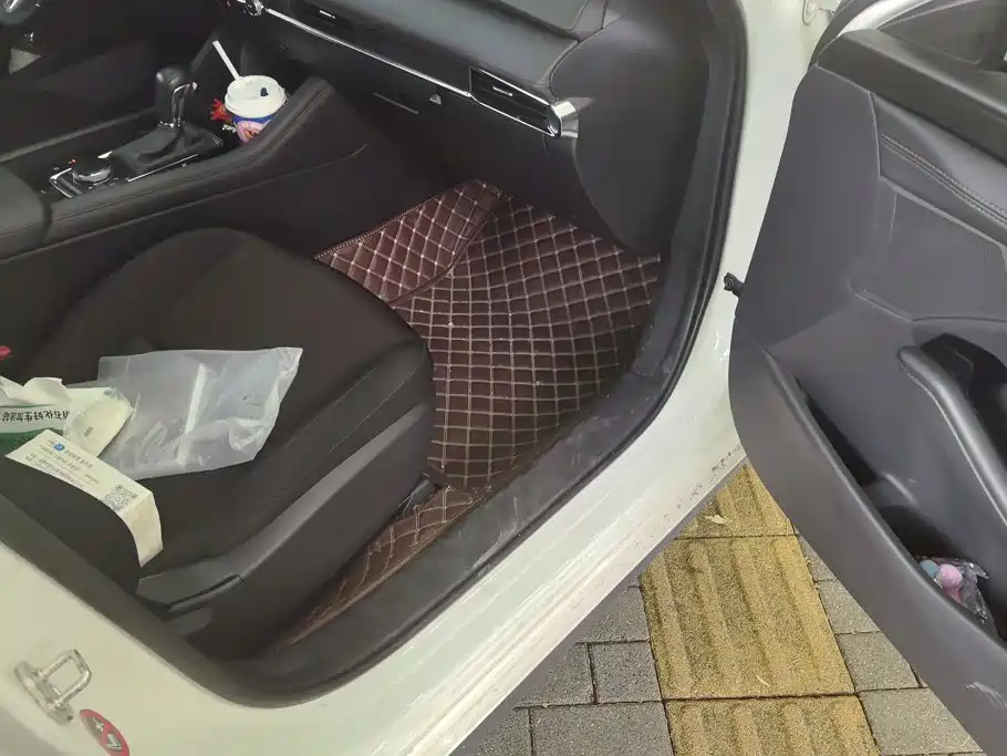 Mazda 3 Axela — миниатюра 8
