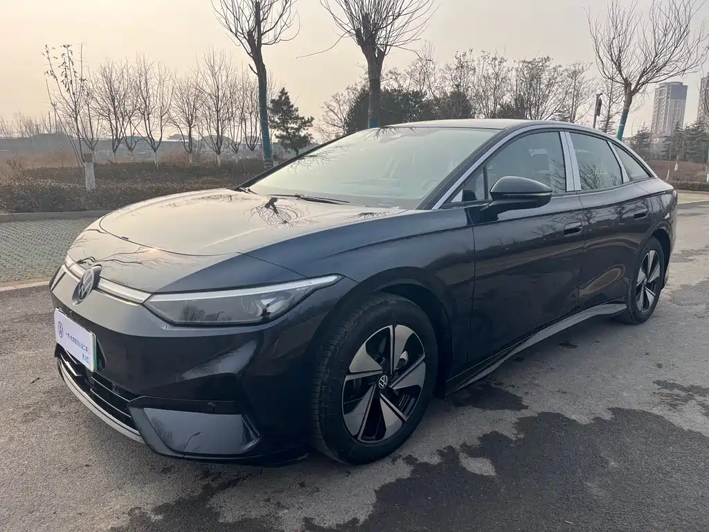 VOLKSWAGEN ID.7 VIZZION