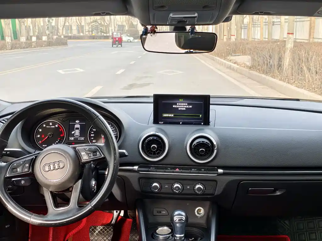 Audi A3 - фото 8
