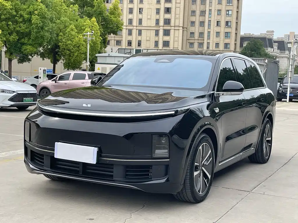 Li Auto L8