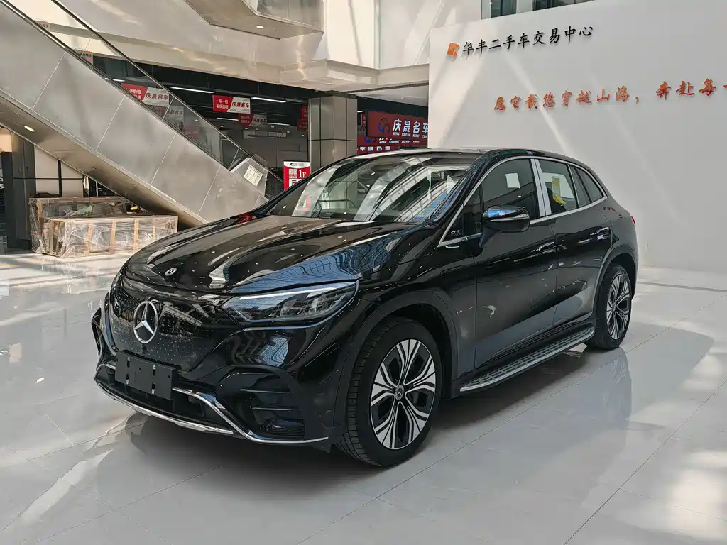 Mercedes-Benz EQE SUV 2026