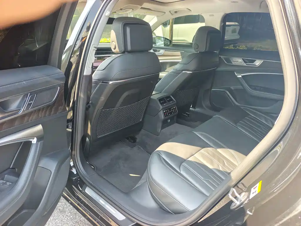 Audi A6L — миниатюра 16