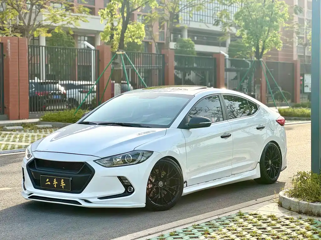 Hyundai Elantra 2019
