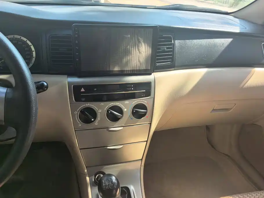 Toyota Corolla — миниатюра 13
