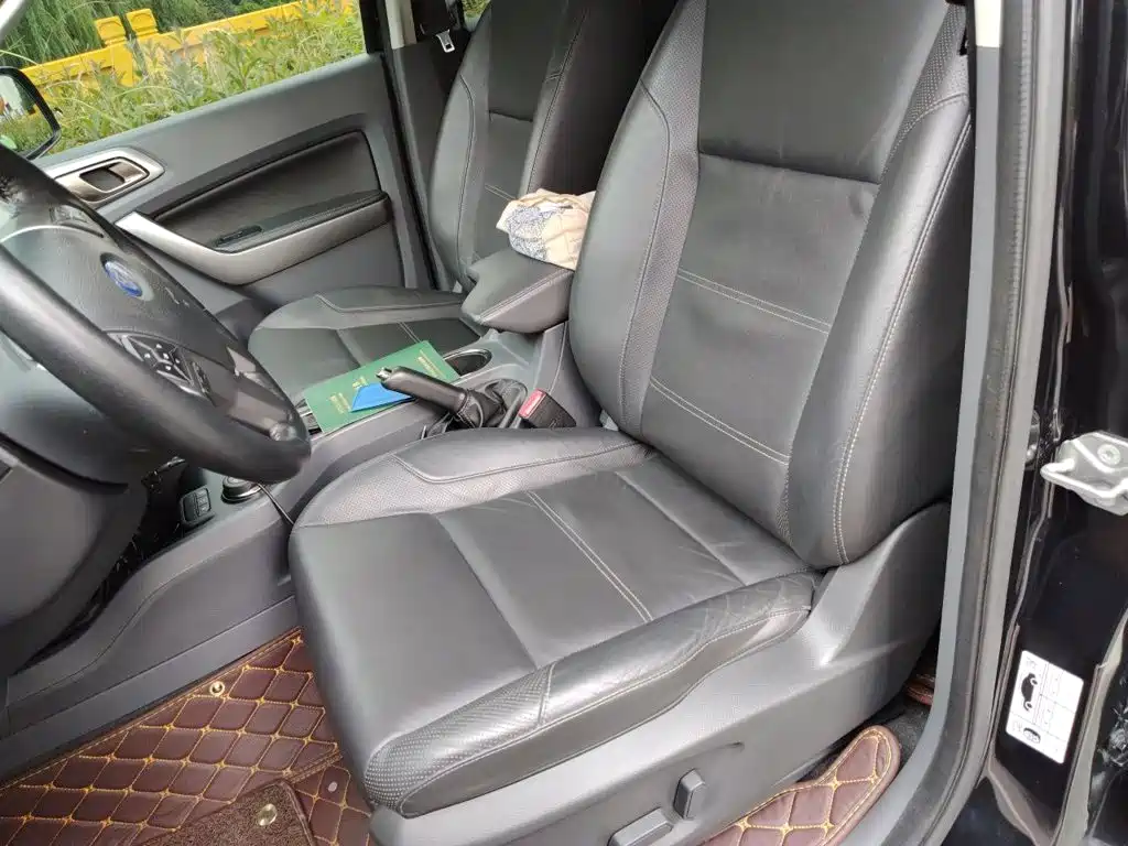 Ford Everest — миниатюра 8