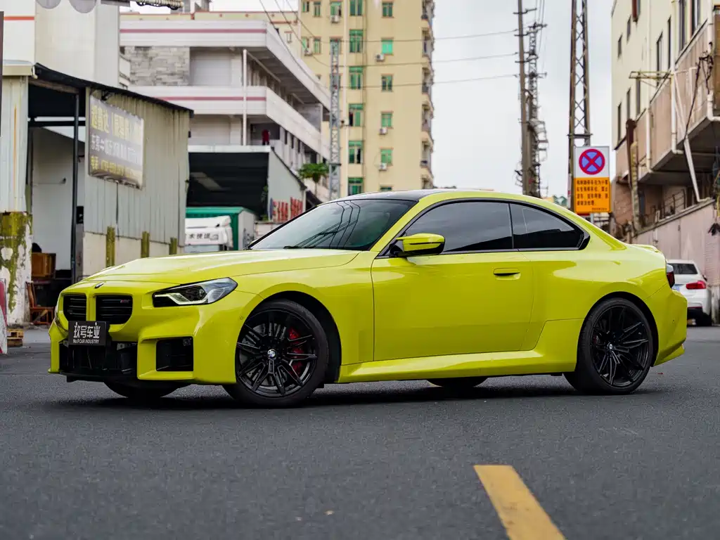 BMW M2 2025