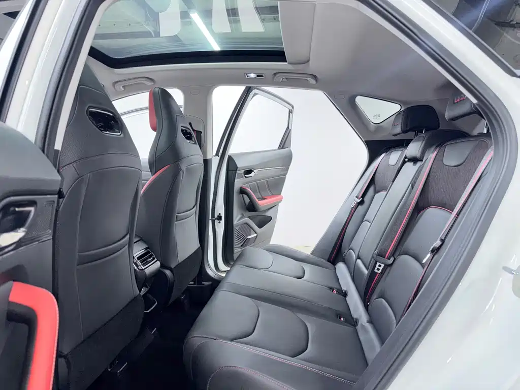 Geely Emgrand S — миниатюра 8