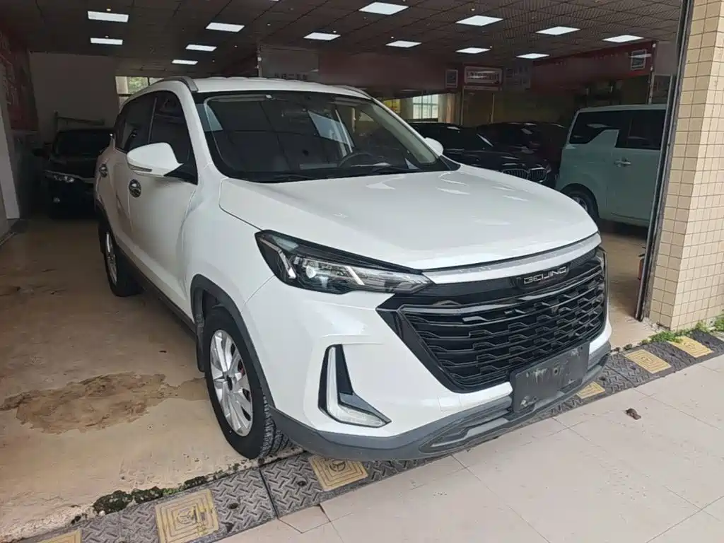BAIC X3 — миниатюра 4