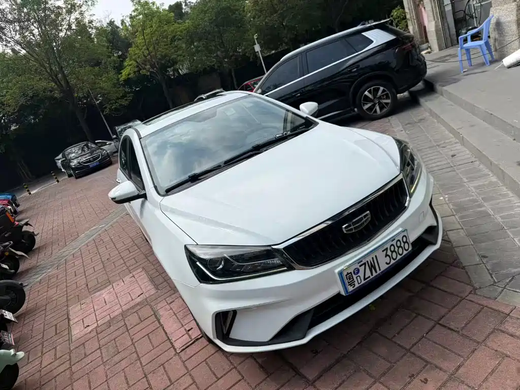 Geely Emgrand — миниатюра 2