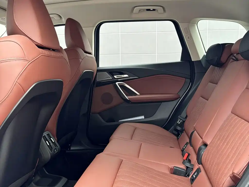 BMW X1 — миниатюра 11