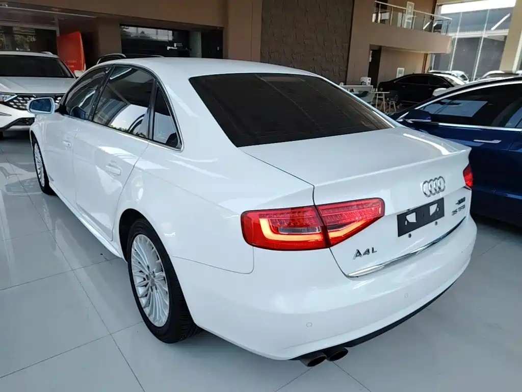 Audi A4L — миниатюра 5