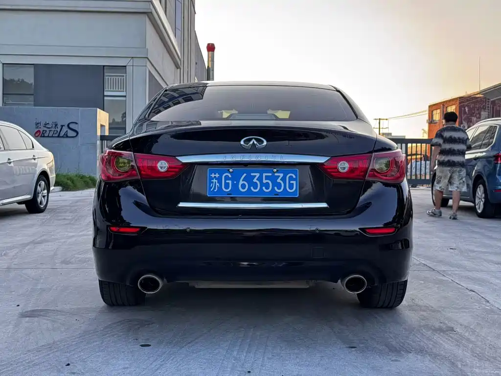 Infiniti Q50L — миниатюра 8