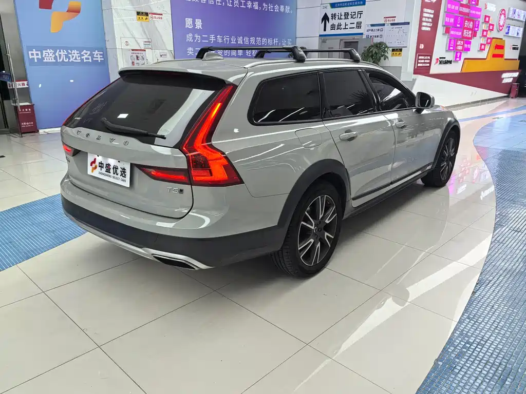 Volvo V90 — миниатюра 5