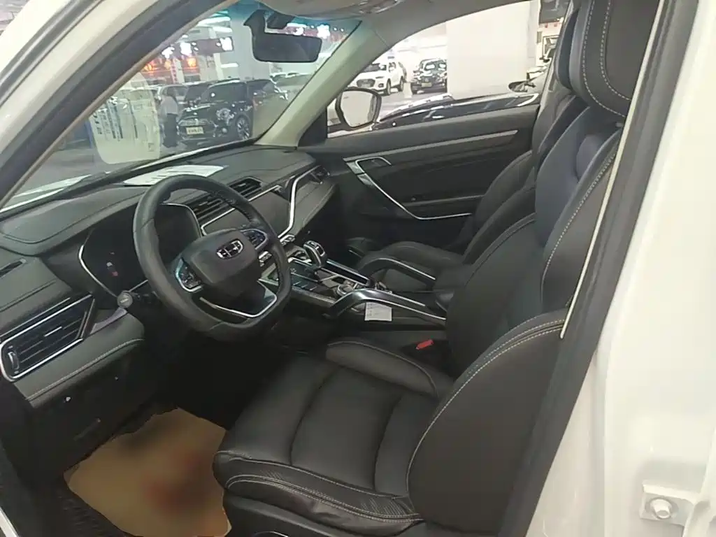 Geely Boyue — миниатюра 15