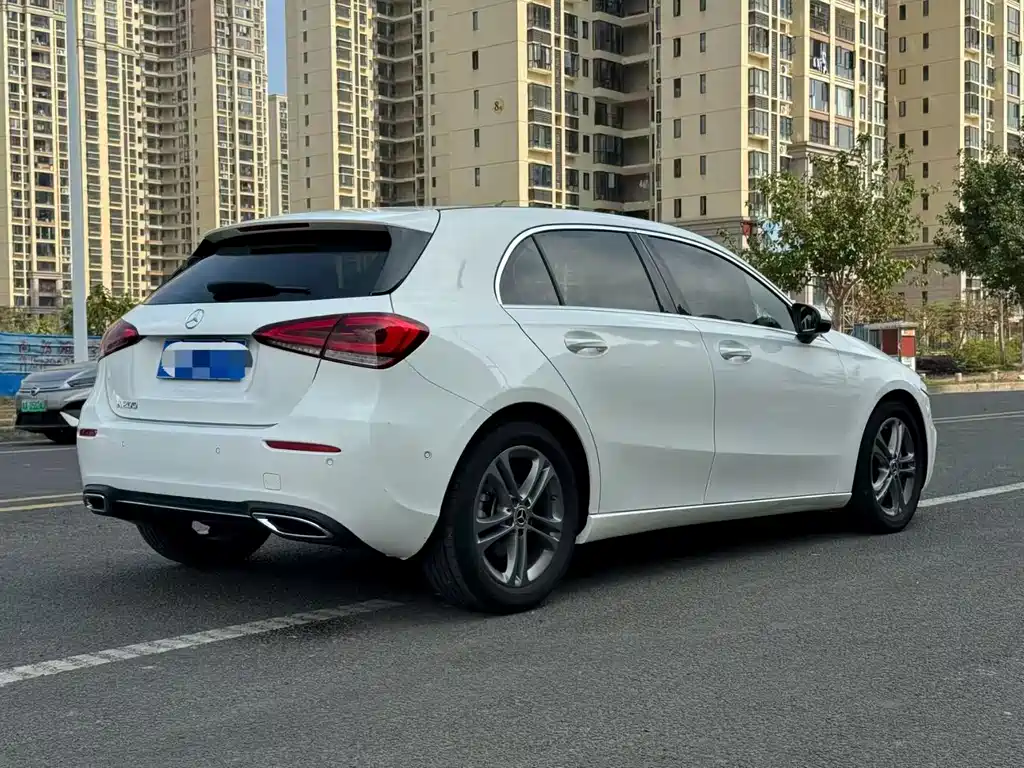 MERCEDES-BENZ A CLASS