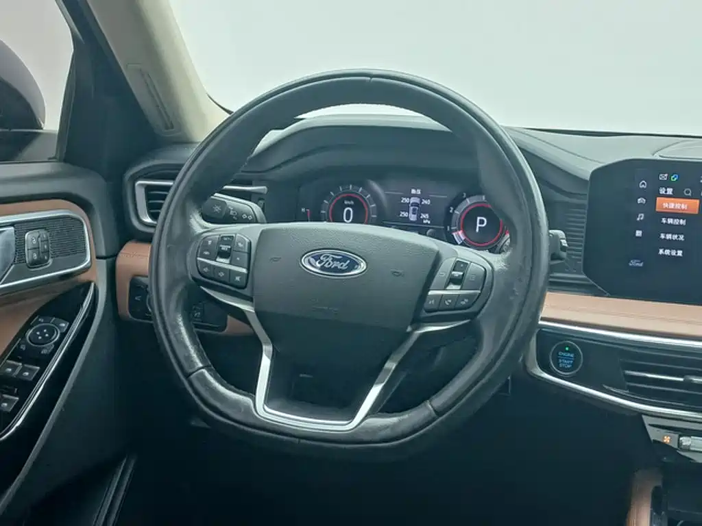 Ford Explorer — миниатюра 10