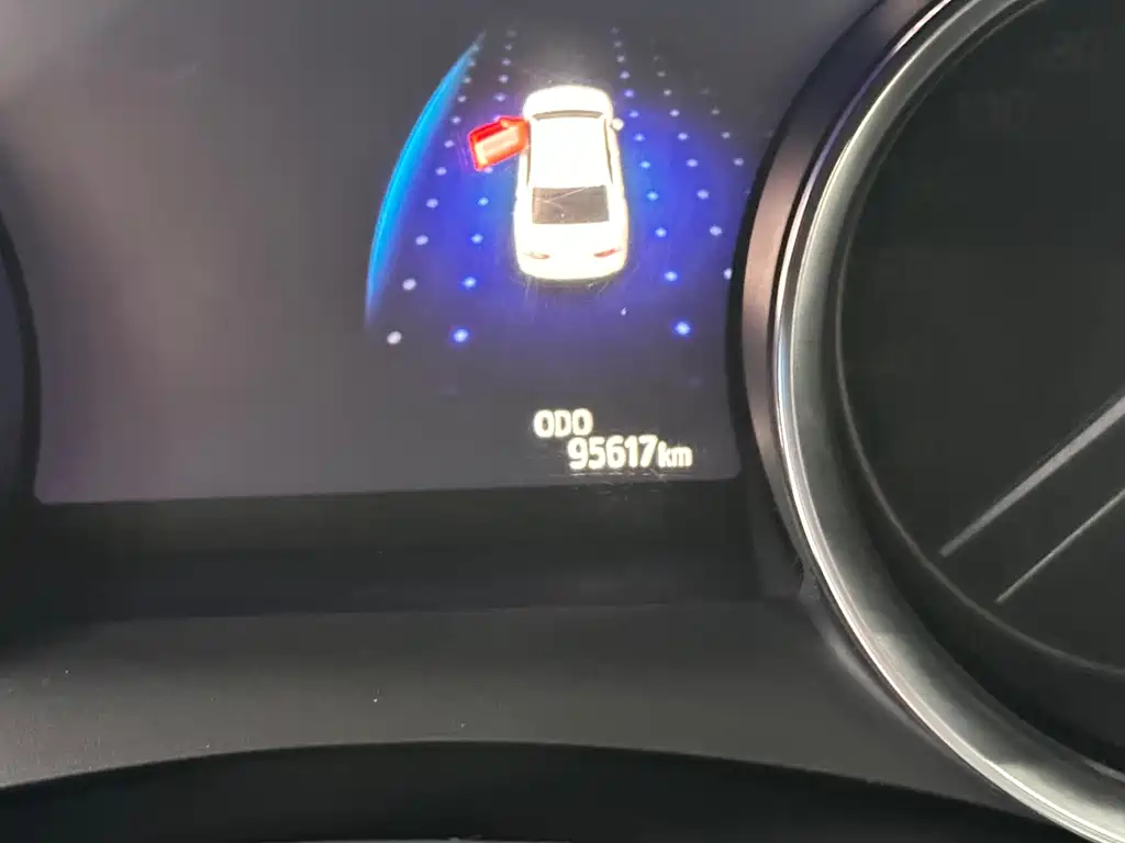 Toyota Camry - фото 6