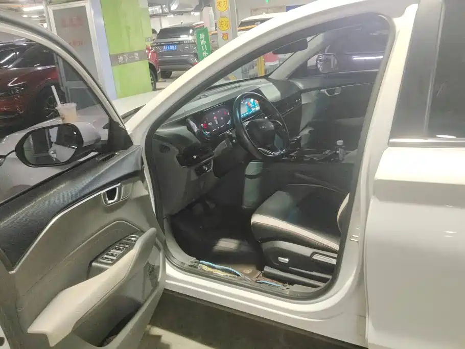 Baojun RC-6 — миниатюра 9
