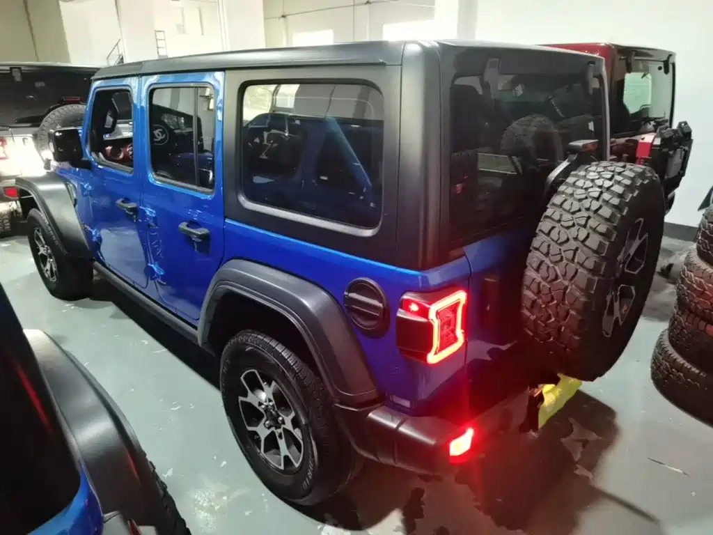 Jeep Wrangler — миниатюра 5